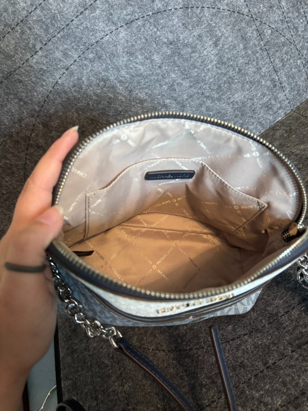 Michael Kors Small Blue & White Color Block Crossbody Purse - Picture 4 of 8